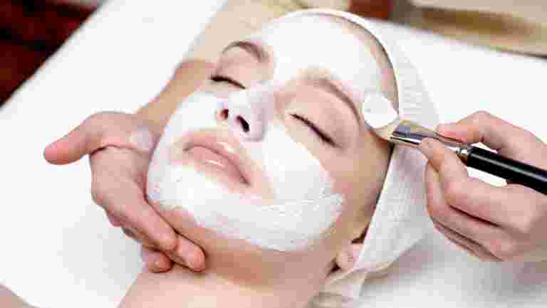This guide on Pre-Wedding Skincare Treatments