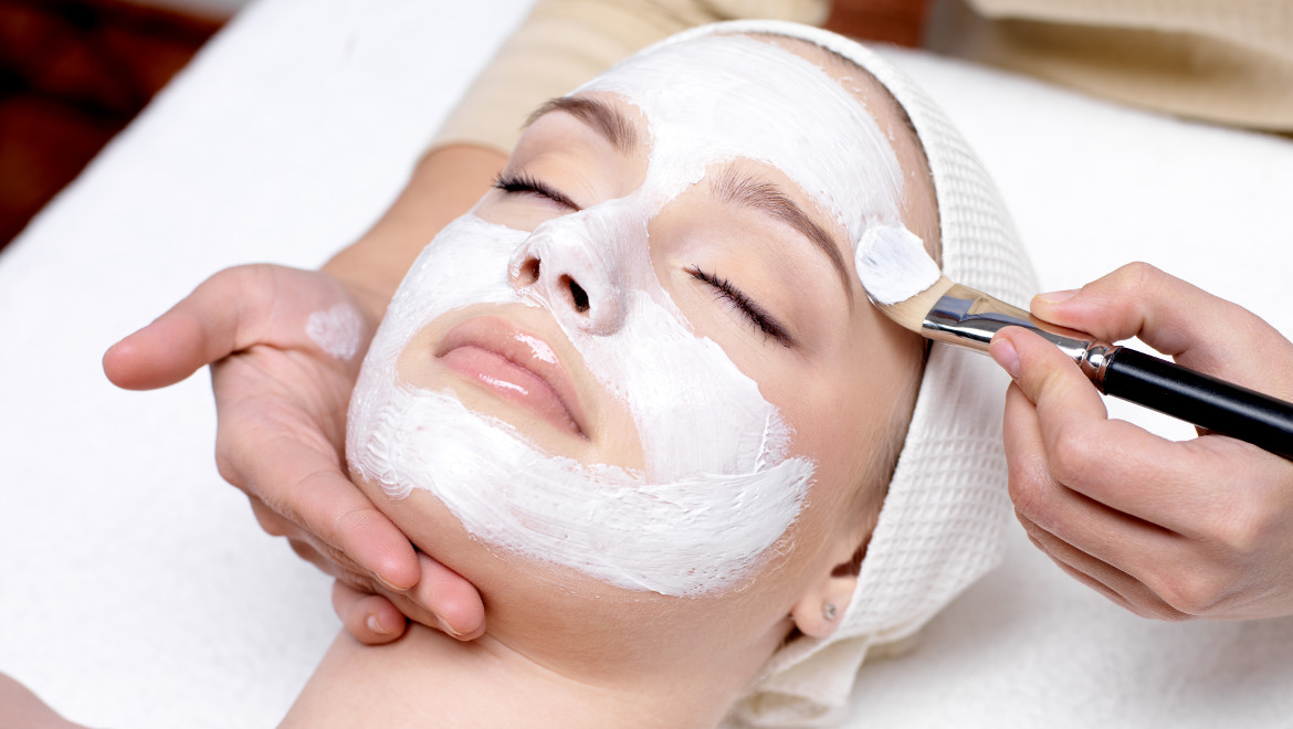 This guide on Pre-Wedding Skincare Treatments